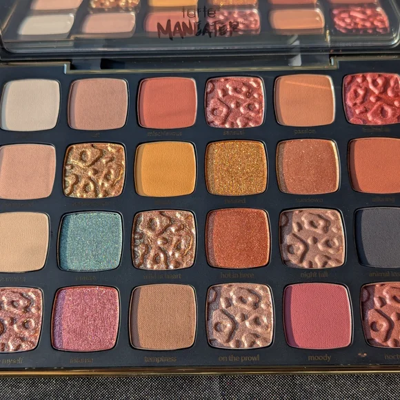 Tarte Maneater After Dark Eyeshadow Palette - Picture 4 of 4